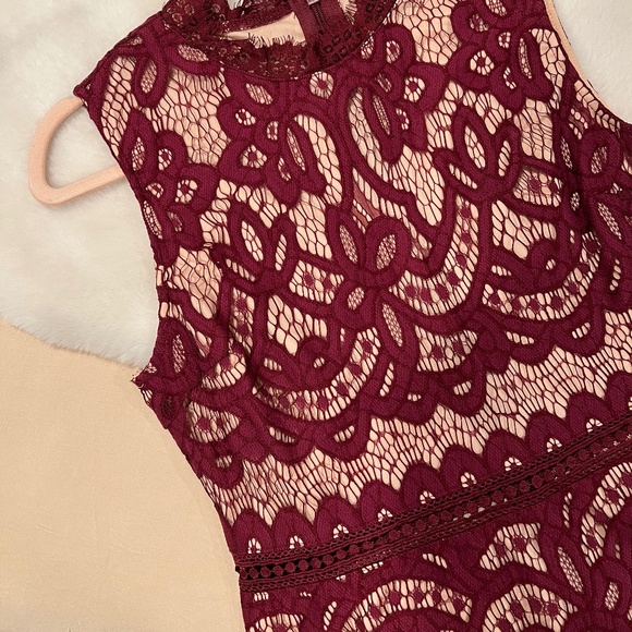 Lulu’s Lace Illusions Dress - Picture 1 of 4